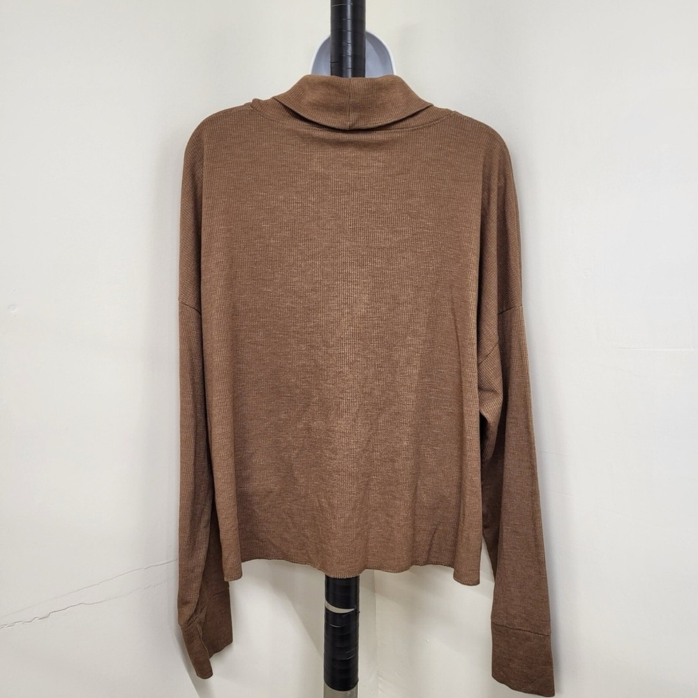 American Eagle Waffle Knit Crop Turtleneck - Brown - S - Picture 3 of 10